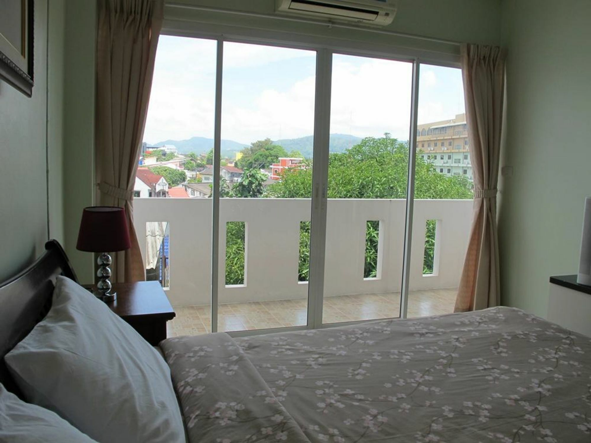 Machima House Hotel Phuket Ngoại thất bức ảnh
